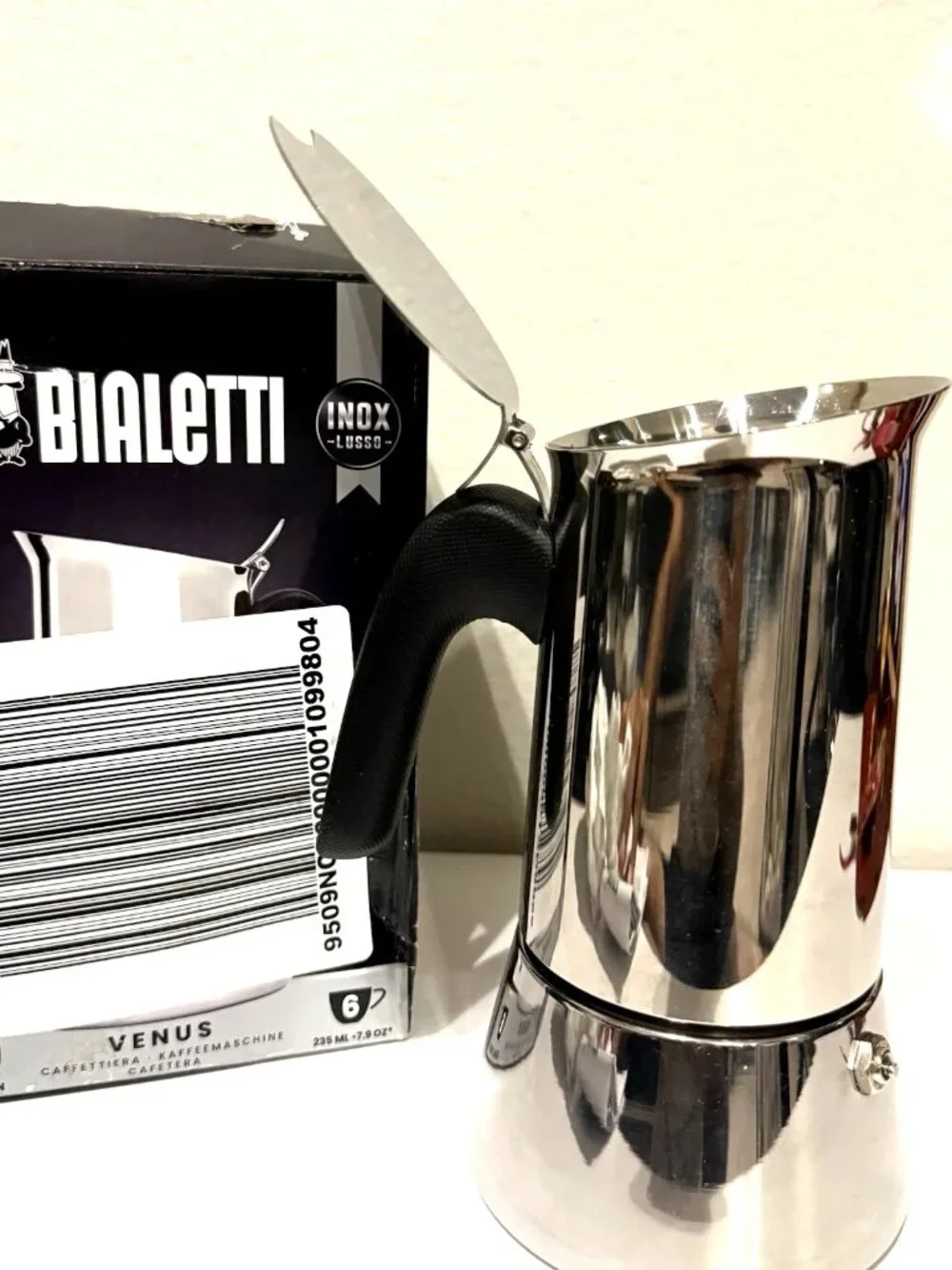 Bialetti Venus 6 Cup Stainless Steel Moka Pot Stovetop Espresso Maker Silver